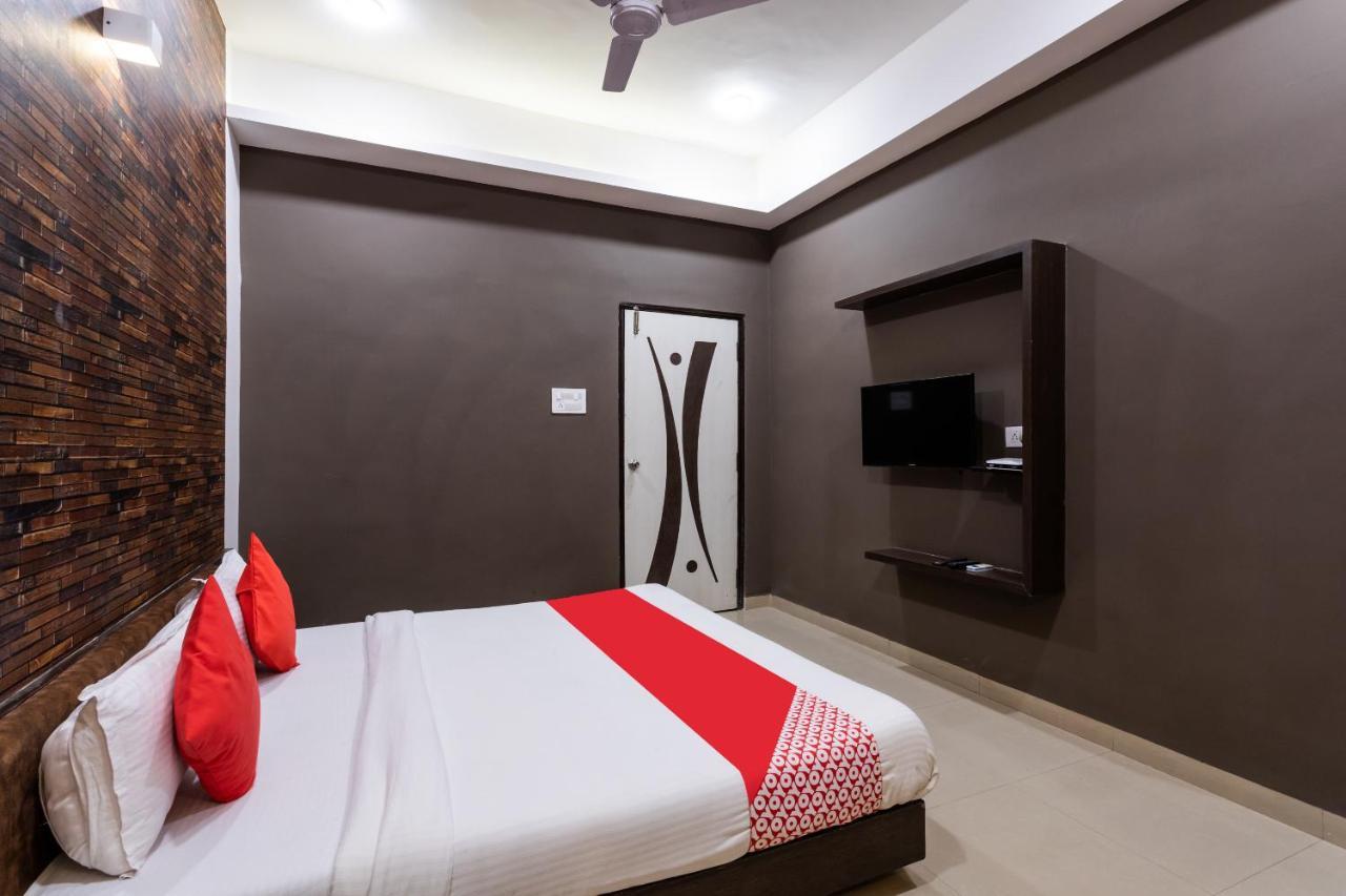 Oyo Hotel Badri Inn & Yatri Niwas Jabalpur Exterior foto