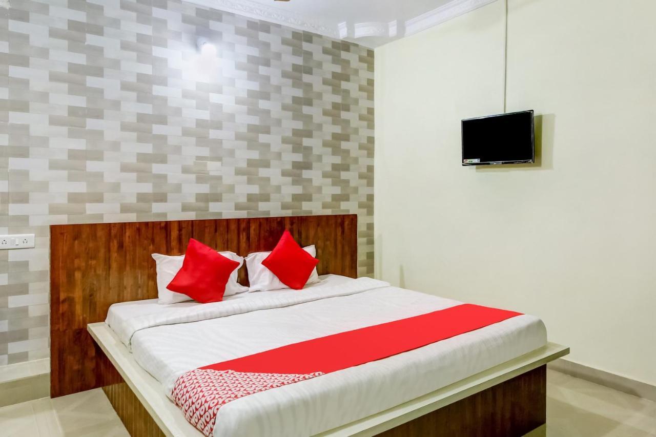 Oyo Hotel Badri Inn & Yatri Niwas Jabalpur Exterior foto